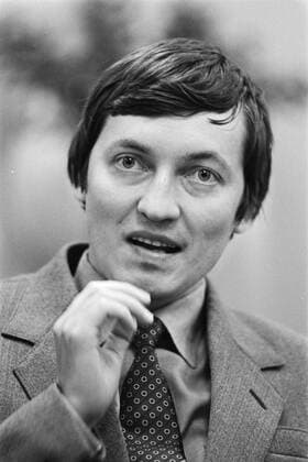 Anefo photo collection. Interpolis chess tournament Tilburg (1st round). Mr. Anatoli Karpov. October 12, 1983. Noord-Brabant, Tilburg Copyright: xpiemagsx pienatarchpart417102021-49232 !ACHTUNG AUFNAHMEDATUM GESCHÄTZT!