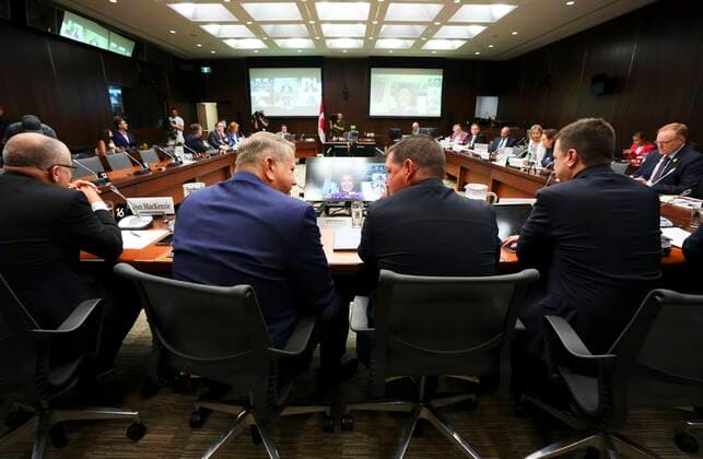 July 27, 2022, Ottawa, Ontario, CAN: Witnesses Scott Smith, Hockey Canada President and Chief Operating Officer, middle right, and Hockey Canada Chief Financial Officer Brian Cairo, middle left, appear at the standing committee on Canadian Heritage in Ottawa on Wednesday, July 27, 2022, looking into how Hockey Canada handled allegations of sexual assault and a subsequent lawsuit. Ottawa CAN - ZUMAc35_ 20220727_zaf_c35_014 Copyright: xSeanxKilpatrickx