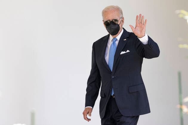 (220727) -- WASHINGTON, July 27, 2022 -- U.S. President Joe Biden is seen in the Rose Garden at the White House in Washington, D.C., the United States, on July 27, 2022. Biden made the first in-person appearance at the White House on Wednesday after testing negative for COVID-19. (Photo by Xinhua) U.S.-WASHINGTON, D.C.-PRESIDENT-COVID-19-IN-PERSON APPEARANCE AaronxSchwartz 
