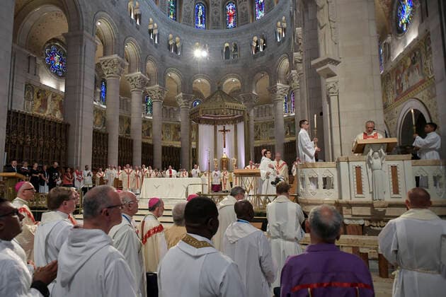 Canada, Quebec City,2022 07 27 Pope Francis leads a mass at the National Shrine of Sainte-Anne-de-Beaupre, 30 kilometers from Quebec City, Canada, Photograph by Vatican Mediia Catholic Press Photos . RESTRICTED TO EDITORIAL USE - NO MARKETING - NO ADVERTISING CAMPAIGNS.  Copyright: xVATICANxMEDIAx xipa-agency.netx xVaticanxMediax