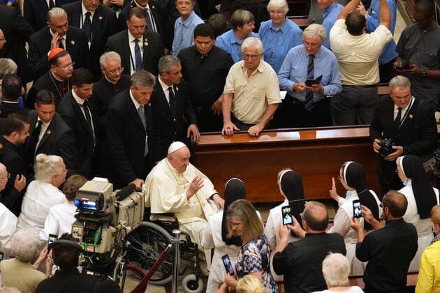 July 28, 2022, QUEBEC, QC, CANADA: Pope Francis leaves the Cathedral-Basilica of Notre-Dame de Quebec in Quebec City after presiding over an evening prayer service during his papal visit across Canada on Thursday, July 28, 2022. QUEBEC CANADA  - ZUMAc35_ 20220728_zaf_c35_088 Copyright: xNathanxDenettex