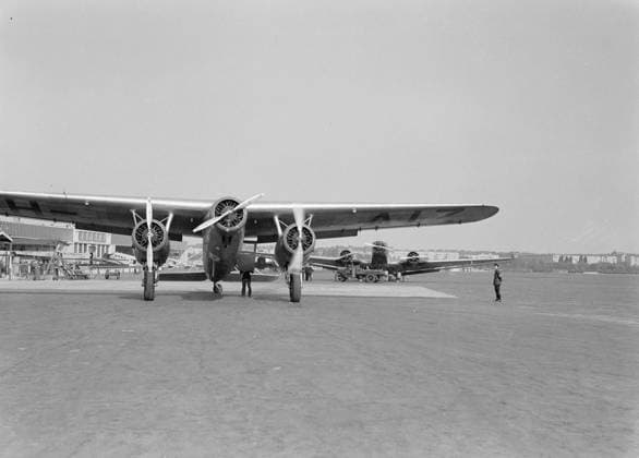 Poll photo collection. Berlin airport - Tempelhof. Fokker f.xx pH-aiz Herring gull at Berlin airport - Tempelhof. October 1934. Berlin, Germany Copyright: xpiemagsx pienatarchpart630102021-18315 !ACHTUNG AUFNAHMEDATUM GESCHÄTZT!