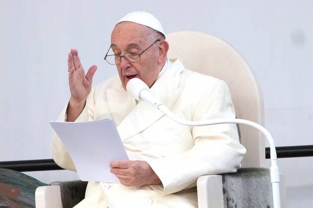 July 29, 2022, IQALUIT, NU, CANADA: Pope Francis speaks during a public event in Iqaluit, Nunavut on Friday, July 29, 2022, during his papal visit across Canada. IQALUIT CANADA  - ZUMAc35_ 20220729_zaf_c35_103 Copyright: xNathanxDenettex