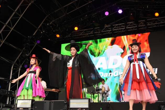 July 30, 2022, Malmesbury, England, United Kingdom: Womad (World of Music and Dance) festival took place at Charlton Park, Wiltshire. Acts from all over the world gathered for the festival s fourtieth anniversary. ADG7 from South Korea shared their contemporary take on traditional Korean folk music. Malmesbury United Kingdom - ZUMAr169 20220730_zip_r169_025 Copyright: xRodxHarbinsonx
