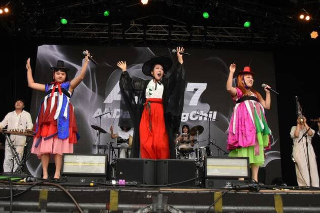 July 30, 2022, Malmesbury, England, United Kingdom: Womad (World of Music and Dance) festival took place at Charlton Park, Wiltshire. Acts from all over the world gathered for the festival s fourtieth anniversary. ADG7 from South Korea shared their contemporary take on traditional Korean folk music. Malmesbury United Kingdom - ZUMAr169 20220730_zip_r169_034 Copyright: xRodxHarbinsonx
