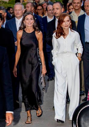 31-07-2022 Palma Queen Letizia with French actress Isabelle Huppert attend the closing gala of the 12th edition of the Atlantida Mallorca film fest at the Cultural Mercy center on Palma de Mallorca. Â  Copyright: xPPEx