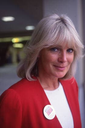October 7, 1989, Washington, District of Columbia, USA: LINDA EVANS at Housing Now demonstration. Dozens of celebrities were part of an estimated crowd of 40,000 to 200,000 people participating in Housing Now demonstration to protest against massive cuts in federal housing funding and homelessness. President Reagan had cut the budget of the Department of Housing an Urban Development in half. Marchers carried signs like Build Houses, Not Bombs and Every Human Being Deserves a Home . Washington U.S. - ZUMAm62_ 19891007_jtc_m62_728 Copyright: xKevinxMcKiernanx