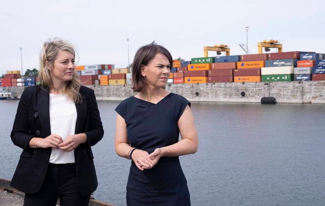 August 3, 2022, Montreal, PQ, Canada: Foreign Affairs Minister Melanie Joly and her German counterpart Federal Foreign Minister Annalena Baerbock tour the Port of Montreal on Wednesday, August 3, 2022. Montreal Canada  - ZUMAc35_ 20220803_zaf_c35_019 Copyright: xPaulxChiassonx