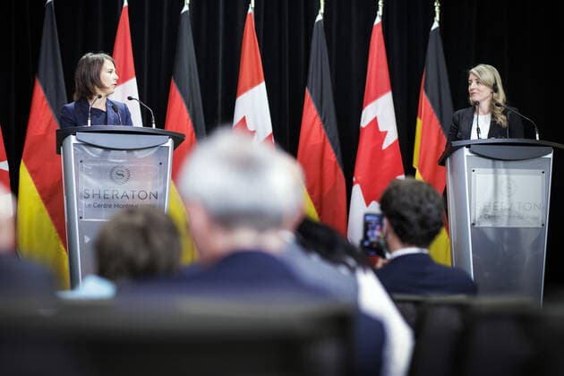 L R Annalena Baerbock, German Foreign Minister, and Melanie Joly, Minister of Foreign Affairs of Canada, recorded at a joint press conference Montreal, 03 08 2022 Montreal Canada Copyright: xJaninexSchmitz photothek.dex