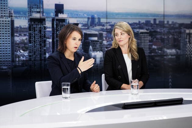 L R Annalena Baerbock, German Foreign Minister, and Melanie Joly, Minister of Foreign Affairs of Canada, give a joint television interview Montreal, 03 08 2022 Montreal Canada Copyright: xJaninexSchmitz photothek.dex