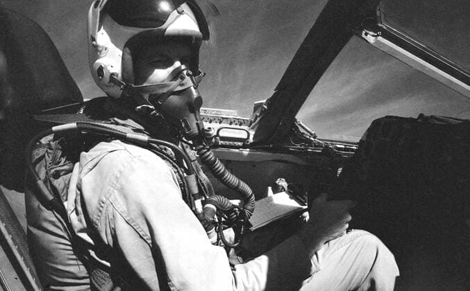 S63-03980 (1963) --- Astronaut L. Gordon Cooper Jr., prime pilot for the Mercury-Atlas 9 (MA-9) mission, in flight in a Convair TF-102 aircraft. Copyright: xpiemagsx piemagsspace-1023 !ACHTUNG AUFNAHMEDATUM GESCHÄTZT!