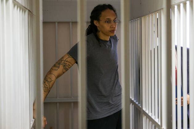 MOSCOW REGION, RUSSIA - AUGUST 4, 2022: US Olympic basketball champion Brittney Griner who is on trial on drug smuggling charges, appears for a hearing at the Khimki Municipal Court in the town of Khimki, northeast of Moscow. Griner was placed into custody till December 20 over an alleged attempt to smuggle cannabis oil into Russia through Sheremetyevo Airport. Anton Novoderezhkin TASS  TS13CF88