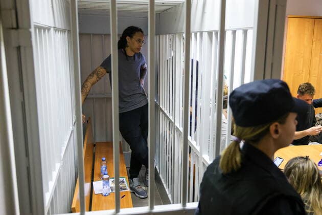 MOSCOW REGION, RUSSIA - AUGUST 4, 2022: US Olympic basketball champion Brittney Griner who is on trial on drug smuggling charges, appears for a hearing at the Khimki Municipal Court in the town of Khimki, northeast of Moscow. Griner was placed into custody till December 20 over an alleged attempt to smuggle cannabis oil into Russia through Sheremetyevo Airport. Anton Novoderezhkin TASS  TS13CF8A