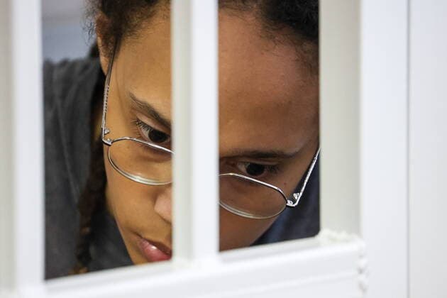 MOSCOW REGION, RUSSIA - AUGUST 4, 2022: US Olympic basketball champion Brittney Griner attends the verdict announcement at the Khimki Municipal Court in the town of Khimki, northeast of Moscow. Griner has been found guilty of smuggling and possession of drugs and sentenced to nine years in prison. Anton Novoderezhkin TASS  TS13CFAD