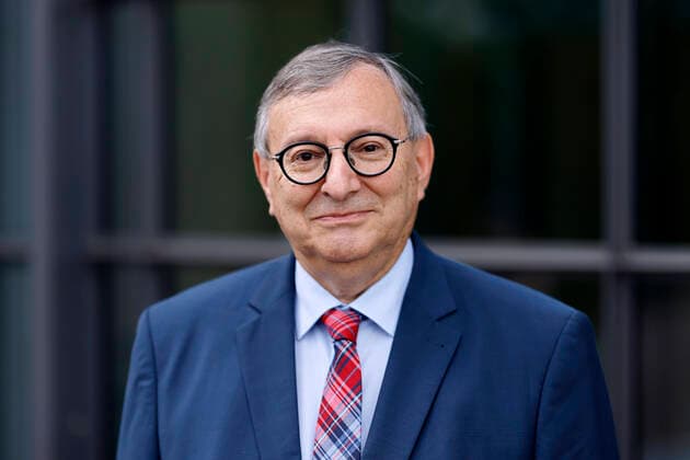Abraham Lehrer, Vice-President of the Central Council of Jews in Germany, at the opening concert of the Jewish Music Festival Shalom Musik Koeln in the Cologne Flora Under the patronage of NRW Minister President Hendrik Wüst, more than 50 concerts and free short concerts with 70 Jewish and non-Jewish artists will take place Copyright: xChristophxHardtx