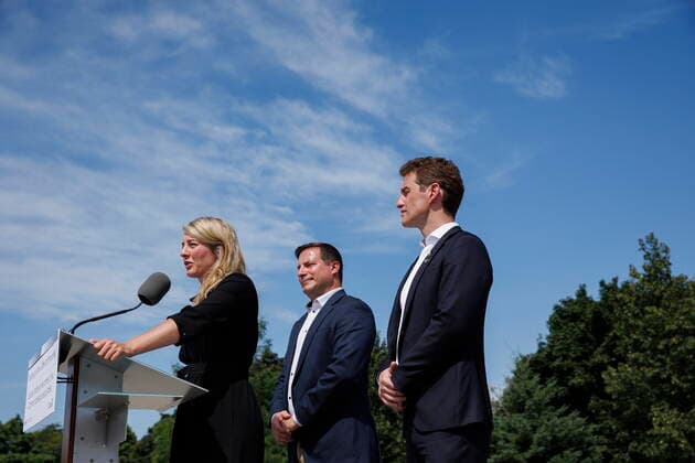 Kanada, Pressekonferenz in Toronto zu neuem Waffengesetz August 5, 2022, TORONTO, ON, CANADA: Minister of Foreign Affairs Melanie Joly speaks alongside the minister of Public Safety, Marco Mendicino, and MP Yvan Baker, during a press conference announcing new gun control laws, in Toronto, Friday, Aug. 5, 2022. TORONTO CANADA - ZUMAc35_ 20220805_zaf_c35_018 Copyright: xColexBurstonx