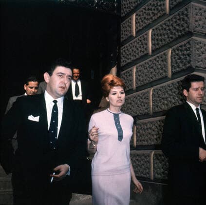 Circa 1963, London, England, United Kingdom: Stephen Ward case continues as RONNA RICARDO former nightclub dancer gives evidence. The vice case against society osteopath Stephen Ward at the Old Balley. Ward is reported to have admitted that she lied when she gave evidence against Ward, at the magistrate s hearing London United Kingdom - ZUMAk09_ 19630402_zka_k09_973 Copyright: xKeystonexUSAx