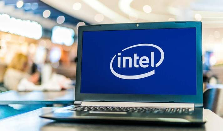 Laptop computer displaying logo of Intel, POZNAN, POL - APR 28, 2020: Laptop computer displaying logo of Intel, an American multinational corporation and technology company headquartered in Santa Clara, California, POZNAN, POL - APR 28, 2020: Laptop computer displaying logo of Intel, an American multinational corporation and technology company headquartered in Santa Clara, California, 24.07.2020, Copyright: xmonticellox Panthermedia28678401.jpg
