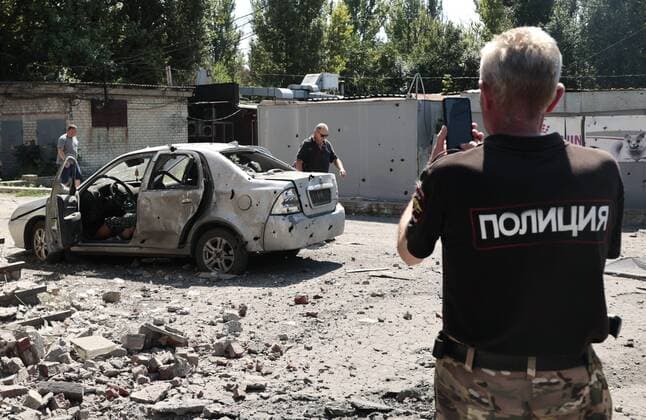 News Themen der Woche KW32 News Bilder des Tages DPR Russia Ukraine Military Operation Shelling 8250175 09.08.2022 A shelled car with the body of the deceased driver inside is pictured on the street shelled by the Ukrainian Armed Forces as Russia s military operation in Ukraine continues, in Donetsk, Donetsk People s Republic. Sergey Averin Sputnik Donetsk Donetsk People s Republic  Copyright: xSergeyxAverinx