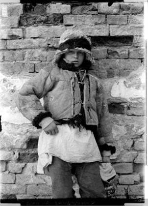 Ruthenian peasant boy in Kuty Galicia, on the border to Bukovina; photographer: Kriegsvermessung 7. Copyright: xpiemagsx ausnl080421-1147 !ACHTUNG AUFNAHMEDATUM GESCHÄTZT!