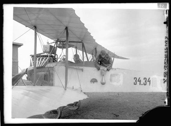 Bomb dropping from a plane Kolomea, Galicia; photographer: Kriegsvermessung 7. Copyright: xpiemagsx ausnl080421-1154 !ACHTUNG AUFNAHMEDATUM GESCHÄTZT!