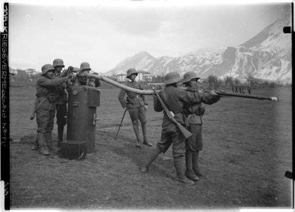 Assault battalion in training in Levico Dolomite front, present-day Trentino; photographer: Kriegsvermessung 11. Copyright: xpiemagsx ausnl080421-1275 !ACHTUNG AUFNAHMEDATUM GESCHÄTZT!