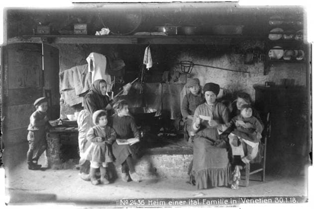 Home of an Italian family in Veneto Photographer: Kriegsvermessung 5. Copyright: xpiemagsx ausnl080421-1322 !ACHTUNG AUFNAHMEDATUM GESCHÄTZT!