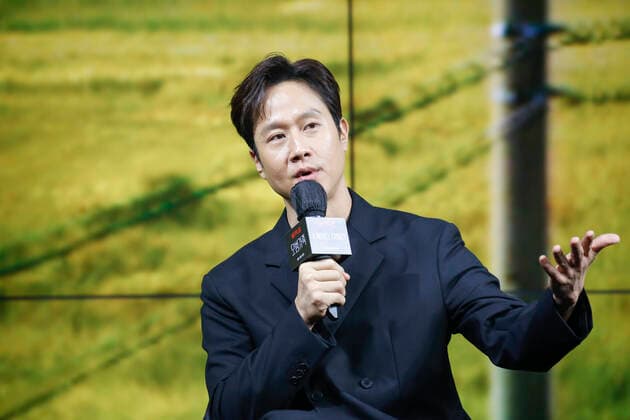 Jung Woo, August 9, 2022 : South Korean actor Jung Woo attends a production press conference for upcoming Netflix original series A Model Family in Seoul, South Korea.  , aflo_195482055.jpg,