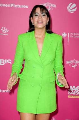 Almila Bagriacik bei der Premiere des Kinofilms Jagdsaison im Zoo Palast. Berlin, 10.08.2022 *** Almila Bagriacik at the premiere of the movie Jagdsaison at Zoo Palast Berlin, 10 08 2022 Foto:xF.xKernx xFuturexImage