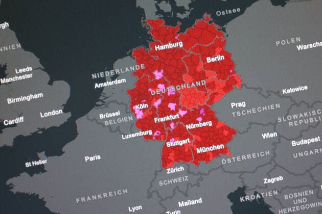 RKI dashboard, 7 day incidence is now 345.9 7 day incidence, RKI dashboard on a monitor on 12 08 2022 in Siegen Germany.