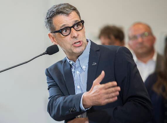 August 14, 2022, Drummondville, PQ, Canada: Quebec Conservative Party leader Eric Duhaime speaks during the unveiling of his election campaign platform in Drummondville, Que., Sunday, August 14, 2022. Quebecers will go to the polls on October 3rd. Drummondville Canada  - ZUMAc35_ 20220814_zaf_c35_003 Copyright: xGrahamxHughesx