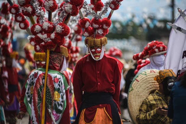 News Bilder des Tages August 15, 2022: Thousands of dancers and people celebrate the patron saint festival in honor of the Virgin of the Ascension in the community of Teocelo - ZUMAqp1_ 20220815_zip_qp1_009 Copyright: xHectorxAdolfoxQuintanarxPerezx