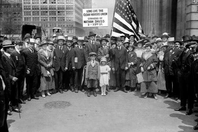 Striking Garment Workers, Cloak Makers Union, Union Square, New York City, New York, USA, Bain News Service, 1916  Copyright: xCircaxImagesx ghi-circa11224