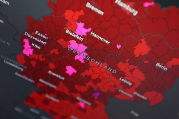 RKI dashboard, 7 day incidence is now 311.8 7 day incidence, RKI dashboard on a monitor on 17 08 2022 in Siegen Germany.