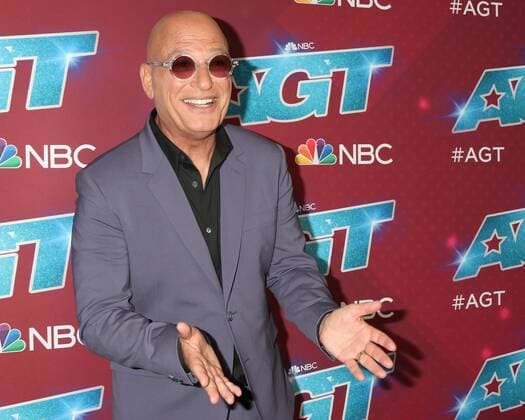 LOS ANGELES - AUG 16: Howie Mandel at the America s Got Talent Season 17 - Live Show Red Carpet at Pasadena Sheraton Hotel on August 16, 2022 in Pasadena, CA  Copyright: xHutchinsxPhotox xipa-agency.netx x 2022xKathyxHutchinsx xHutchinsx