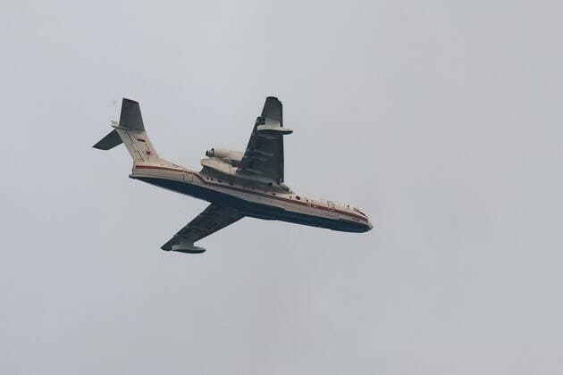 Russia. AUGUST 19, 2022. A Beriev Be-200 aircraft is pictured in Russia s Ryazan Region. The Russian Emergencies Ministry sent a Beriev Be-200 amphibious aircraft, two Ilyushin Il-76 airlifters, a Mil Mi-26 helicopter and three Mil Mi-8 helicopters to Russia s Ryazan Region to battle wildfires. A fire covers an area of 500 hectares in the Spassky District, Ryazan Region; a state of emergency is declared.  54373973