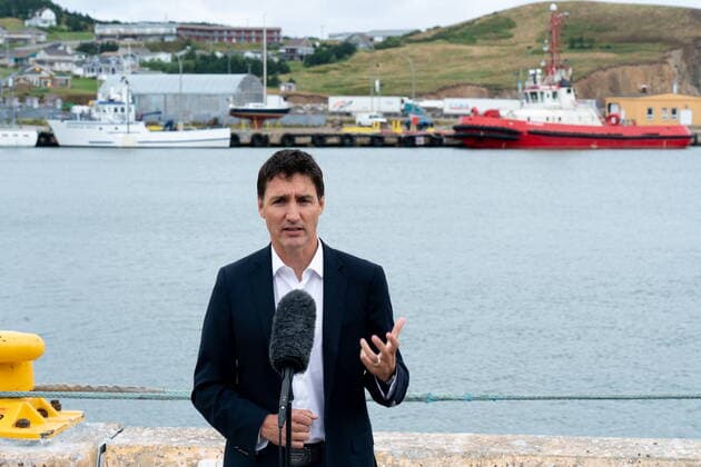 August 19, 2022, và les-de-la-Madeleine, Que, Canada: Prime Minister Justin Trudeau speaks during a visit to Les và les-de-la-Madeleine, Que., Friday, Aug. 19, 2022. New census data showing a decline in French in Canada is extremely troubling, the prime minister said, but he added that Ottawa still has a responsibility to protect linguistic minorities across the country öÄi including in Quebec. véles-de-la-Madeleine Canada - ZUMAc35_ 20220819_zaf_c35_003 Copyright: xNigelxQuinnx