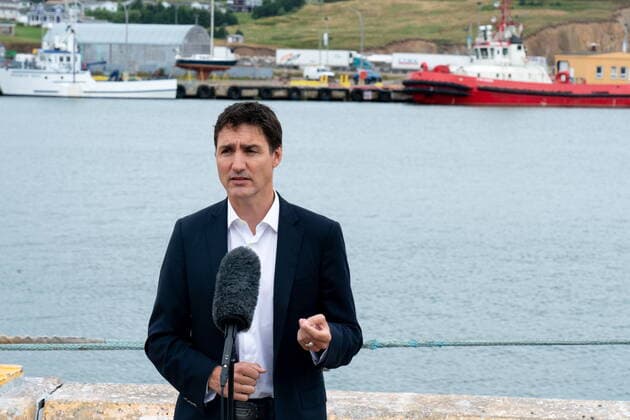 August 19, 2022, và les-de-la-Madeleine, Que, Canada: Prime Minister Justin Trudeau speaks during a visit to Les và les-de-la-Madeleine, Que., Friday, Aug. 19, 2022. New census data showing a decline in French in Canada is extremely troubling, the prime minister said, but he added that Ottawa still has a responsibility to protect linguistic minorities across the country öÄi including in Quebec. véles-de-la-Madeleine Canada - ZUMAc35_ 20220819_zaf_c35_004 Copyright: xNigelxQuinnx
