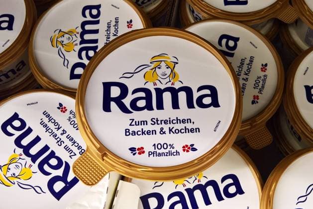 Rama ist eine Marke der Upfield Holdings, unter der seit 1924 groesstenteils pflanzliche Streichfette und Margarinen angeboten werden. Bis 2018 war der Unilever-Konzern Markeninhaber. Der Markenname Rama fuer Butter, Margarine, Speisefette und Speiseoele wurde bereits 1901 in das deutsche Markenregister eingetragen *** Rama is a trademark of Upfield Holdings, under which mostly vegetable spreads and margarines have been offered since 1924 Until 2018, the Unilever Group was the trademark owner The brand name Rama for butter, margarine, edible fats and edible oils was entered in the German trademark register as early as 1901