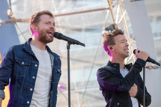 Jelle Cleymans and Jonas Van Geel pictured during the Zomerhit music event of Radio 2, the popular radio channel of Flemish public broadcaster VRT, Saturday 20 August 2022 in Brussels.  DIRKxWAEM 40025861