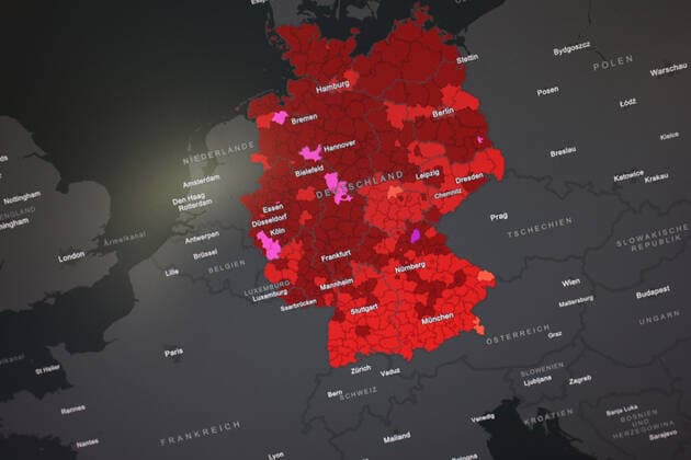 RKI dashboard, 7 day incidence is now 289.8 7 day incidence, RKI dashboard on a monitor on 21 08 2022 in Siegen Germany.