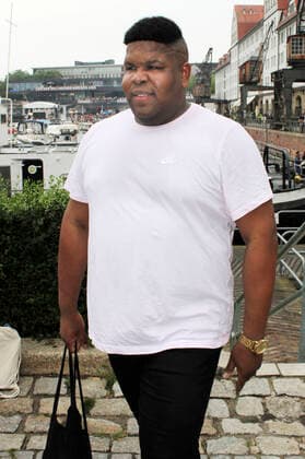 Ray Dalton arriving for the Energy Music Tour on the floating stage at Tempelhofer Hafen Berlin, 20 08 2022 Foto:xM.xWehnertx xFuturexImage