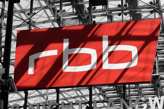 Symbolbild rbb - Rundfunk Berlin-Brandenburg Symbolfoto des Logo rbb - Der Rundfunk Berlin-Brandenburg ist die Landesrundfunkanstalt fuer die Laender Berlin und Brandenburg Berlin Berlin Deutschland *** Symbol image rbb Rundfunk Berlin Brandenburg symbol photo of logo rbb Rundfunk Berlin Brandenburg is the state broadcasting corporation for the states of Berlin and Brandenburg Berlin Berlin Germany