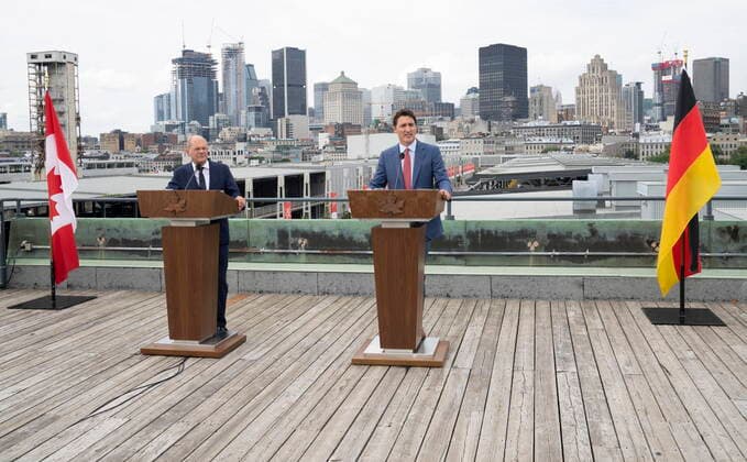 August 22, 2022, Montreal, PQ, Canada: Prime Minister Justin Trudeau responds to a question next to German Chancellor Olaf Scholz during a news conference in Montreal on Monday, August 22, 2022. Montreal Canada  - ZUMAc35_ 20220822_zaf_c35_024 Copyright: xPaulxChiassonx
