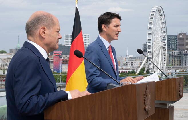 August 22, 2022, Montreal, PQ, Canada: Prime Minister Justin Trudeau responds to a question next to German Chancellor Olaf Scholz during a news conference in Montreal on Monday, August 22, 2022. Montreal Canada  - ZUMAc35_ 20220822_zaf_c35_028 Copyright: xPaulxChiassonx
