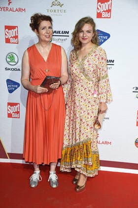 Monica Lierhaus with niece Greta at the SPORT BILD Award 2022 in the Fischauktionshalle in Hamburg on 22 08 2022