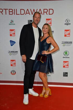 Pascal and Angela Hens arriving at the SPORT BILD Award ceremony at the Fischauktionshalle in Hamburg on 22 08 2022