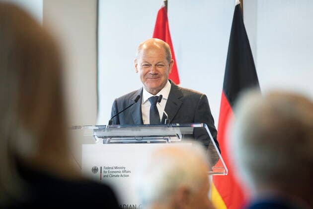 August 23, 2022, TORONTO, ON, CAN: Chancellor of Germany, Olaf Scholz speaks to attendees at an event hosted by the Canadian-German Chamber of Industry and Commerce. in Toronto on Tuesday, August 23, 2021. TORONTO CAN  - ZUMAc35_ 20220823_zaf_c35_016 Copyright: xChrisxYoungx