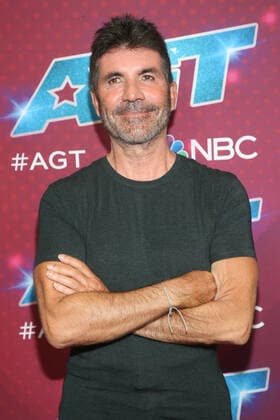 PASADENA, CA - AUGUST 23: Simon Cowell at AmericaÕs Got Talent Season 17 Live Show red carpet at the Sheraton Pasadena Hotel on August 23, 2022 in Pasadena, California. Copyright: xFayexSadoux