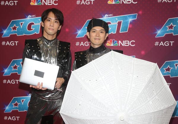 23 August 2022 - Pasadena, California - MPLUSPLUS. Red Carpet For America s Got Talent Season 17 Live Show held at Sheraton Pasadena Hotel in Pasadena. Photo Credit: AdMedia 283382 2022-08-23 CA Pasadena Etats-Unis  Copyright: xAdMediax STAR_283382_025